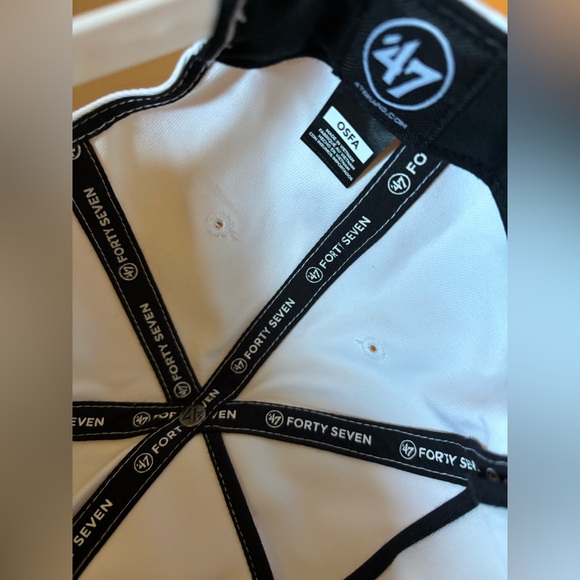 47 Hitch Adjustable Hat Cap with Upside Down 'New York' and side Jets Embroidery - Picture 5 of 8